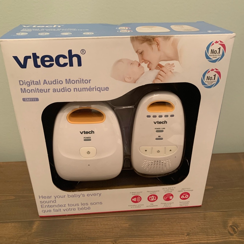 Vtech Digital Audio Baby Monitor DM111 brand new condition